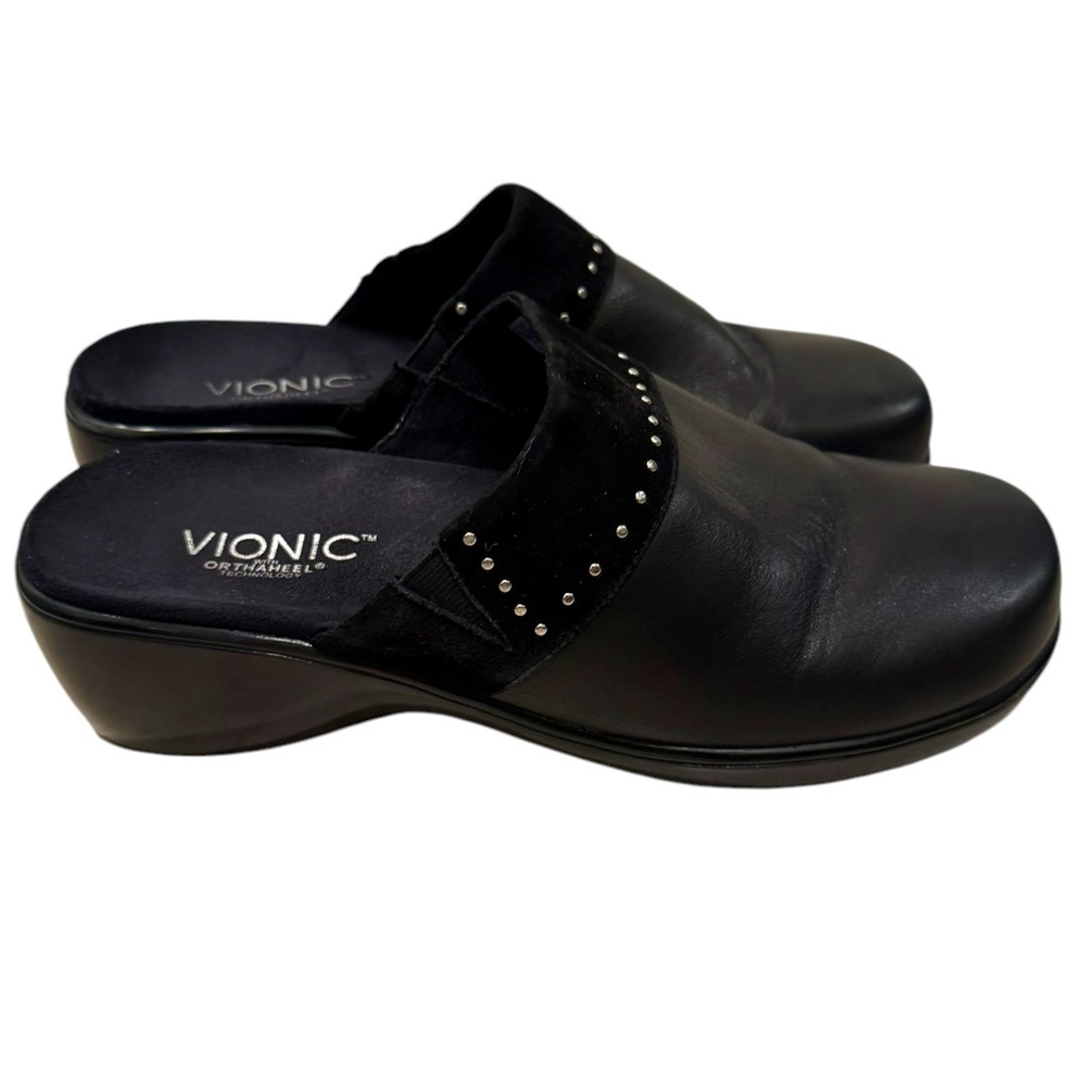 Women’s—Vionic Black Leather And Soft Leather Clogs/Mules/Slip Ons. Size 9.